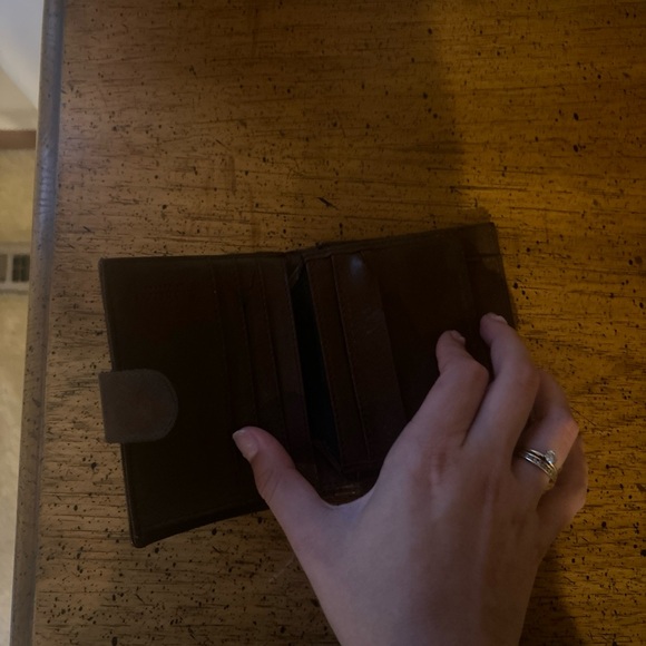 Burberry Wallet For Women - Picture 4 of 4